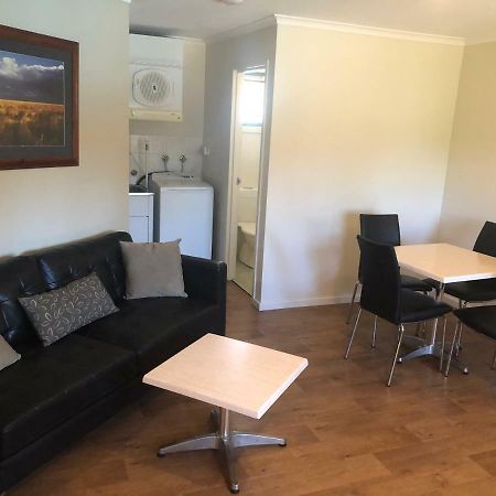 Latitude20 Karratha Apartments Buitenkant foto