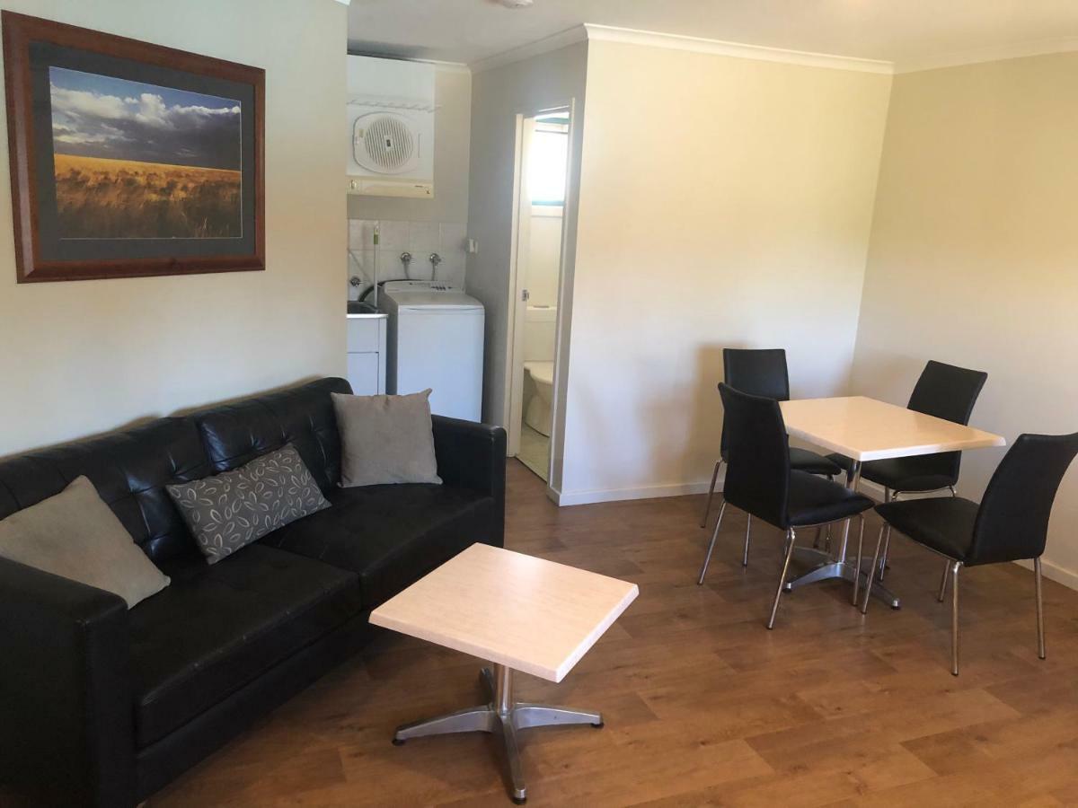 Latitude20 Karratha Apartments Buitenkant foto